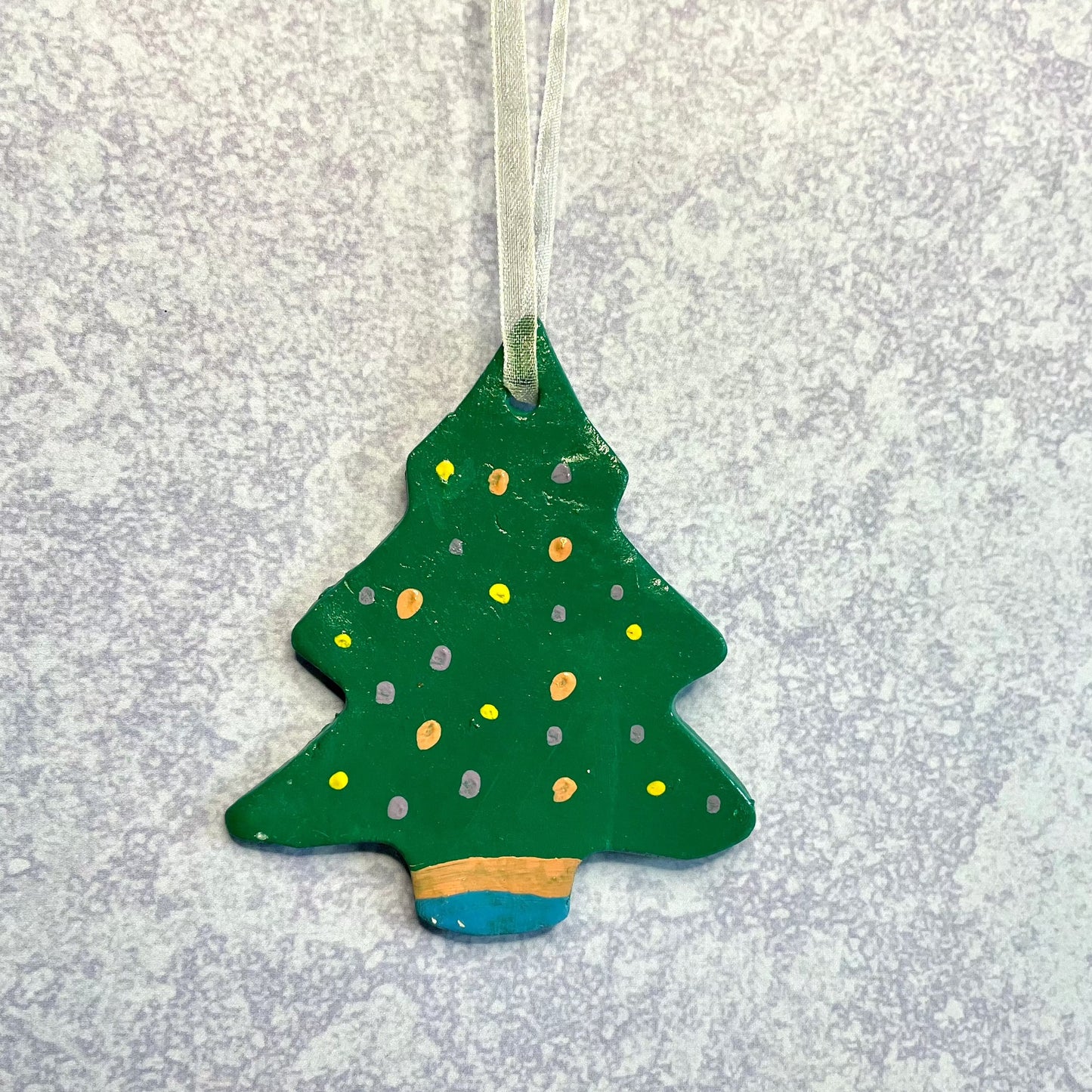 Christmas tree ornament 